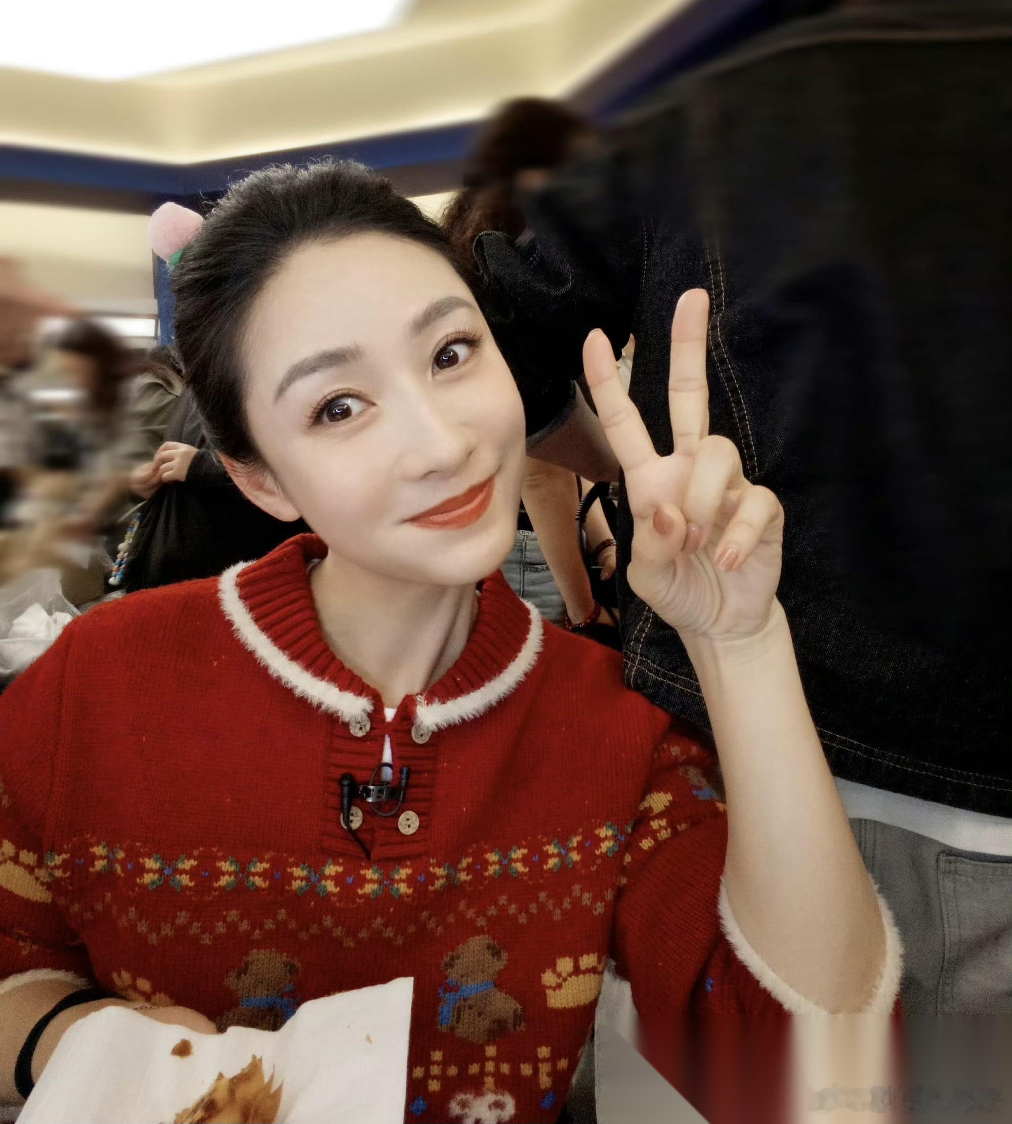 果然不出所料， 陶昕然表示不会参加浪姐总决赛， 不是因为她和节目组关系不好，而是