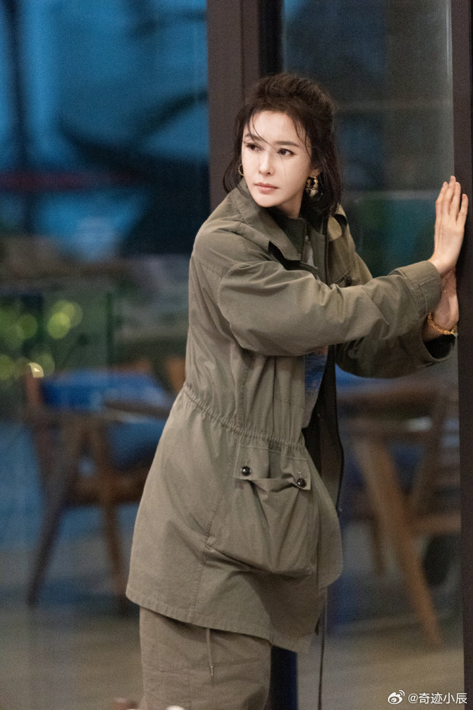 秦岚的高情商不是话术是善良 看《亲爱的客栈》被秦岚狠狠圈粉！她的高情商从不是刻意