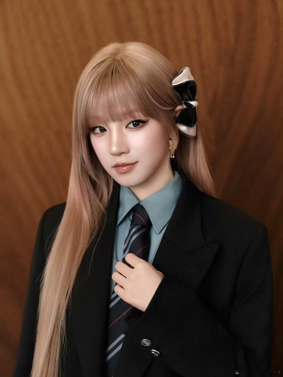 宋雨琦蝴蝶结发夹宋雨琦晒库存宋雨琦晒库存。蝴蝶结发夹好看， 