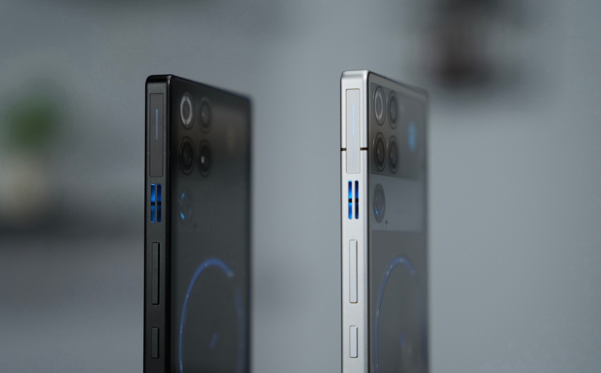 红魔11S Pro+氘锋透明真机实拍，外观你给几分？ 