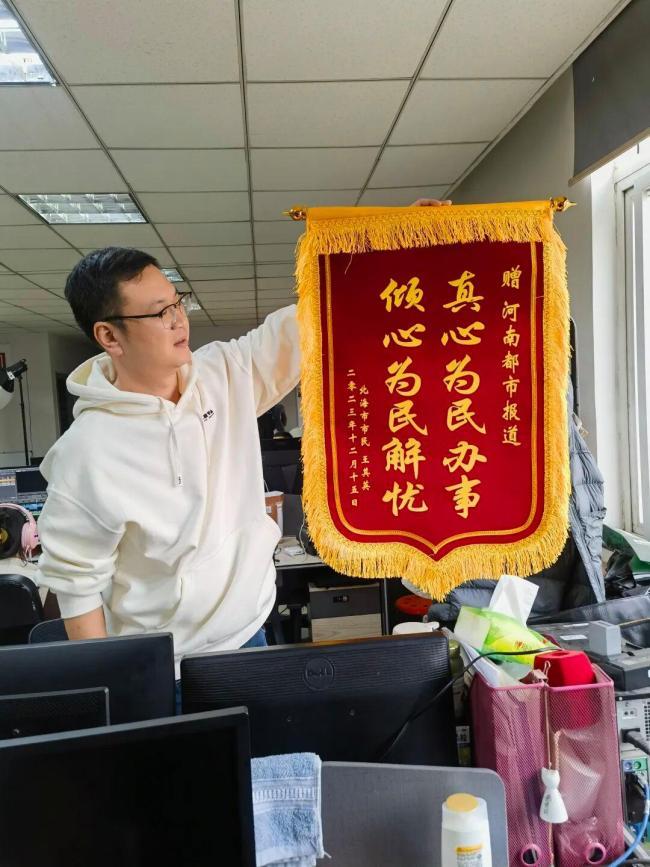 以笔为剑，揭露世间丑恶，弘扬社会正义，直到离世才被公开姓名，致敬这位卧底记者～魏