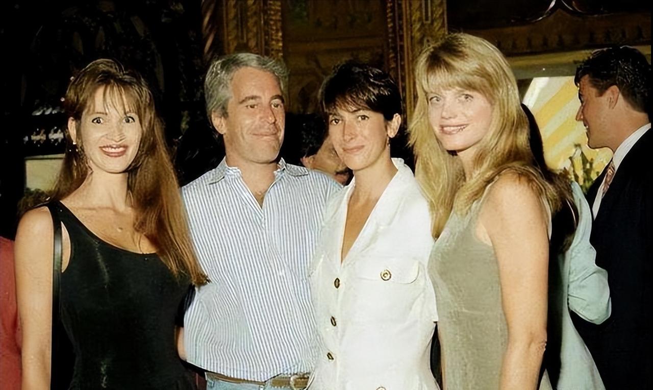 撕开美国人权遮羞布！比萝莉岛更骇人，无数弱势儿童沦为精英的“商品”！

每次看到