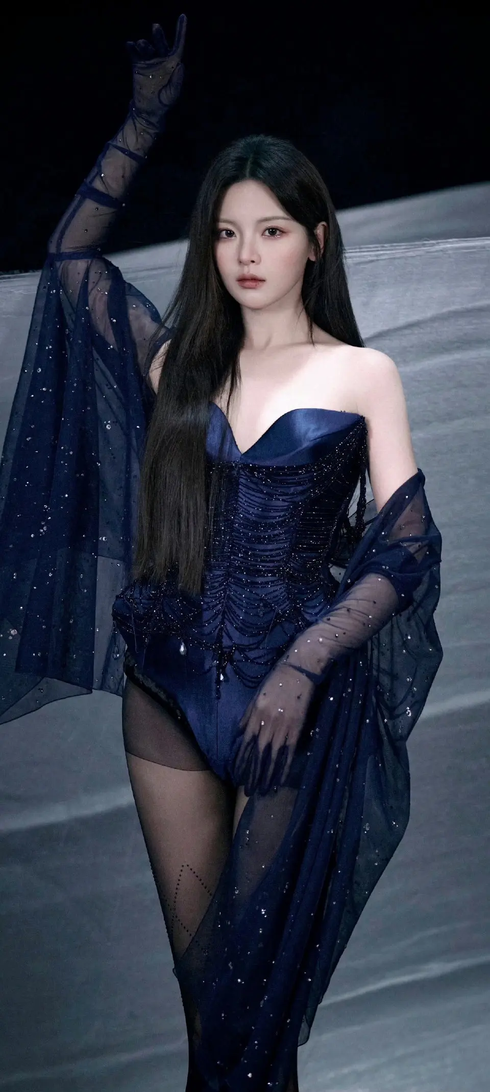 杨超越。