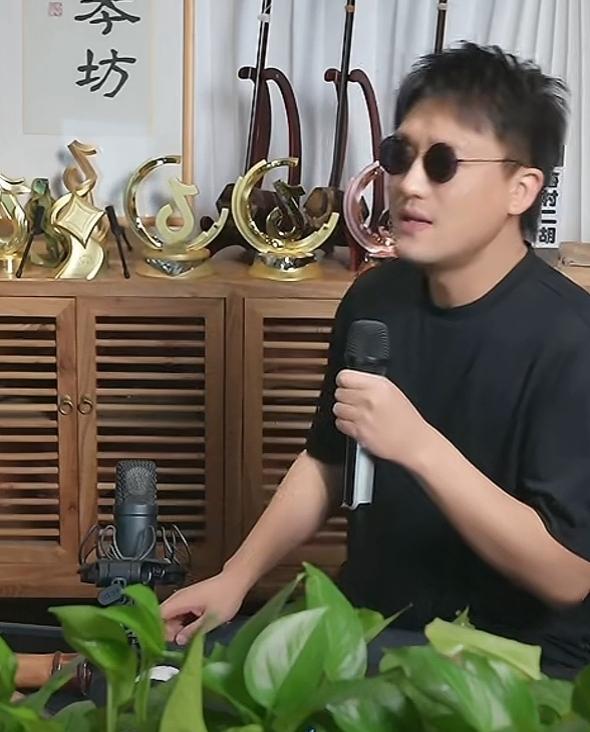 直播打赏不是“割韭菜”，别挡人财路
 
直播间的打赏到底算不算“割韭菜”？其实看