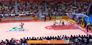 崔永熙立功了~~不是 这球宁波队第一时间没犯规吗？？？？广东男篮vs宁波男篮