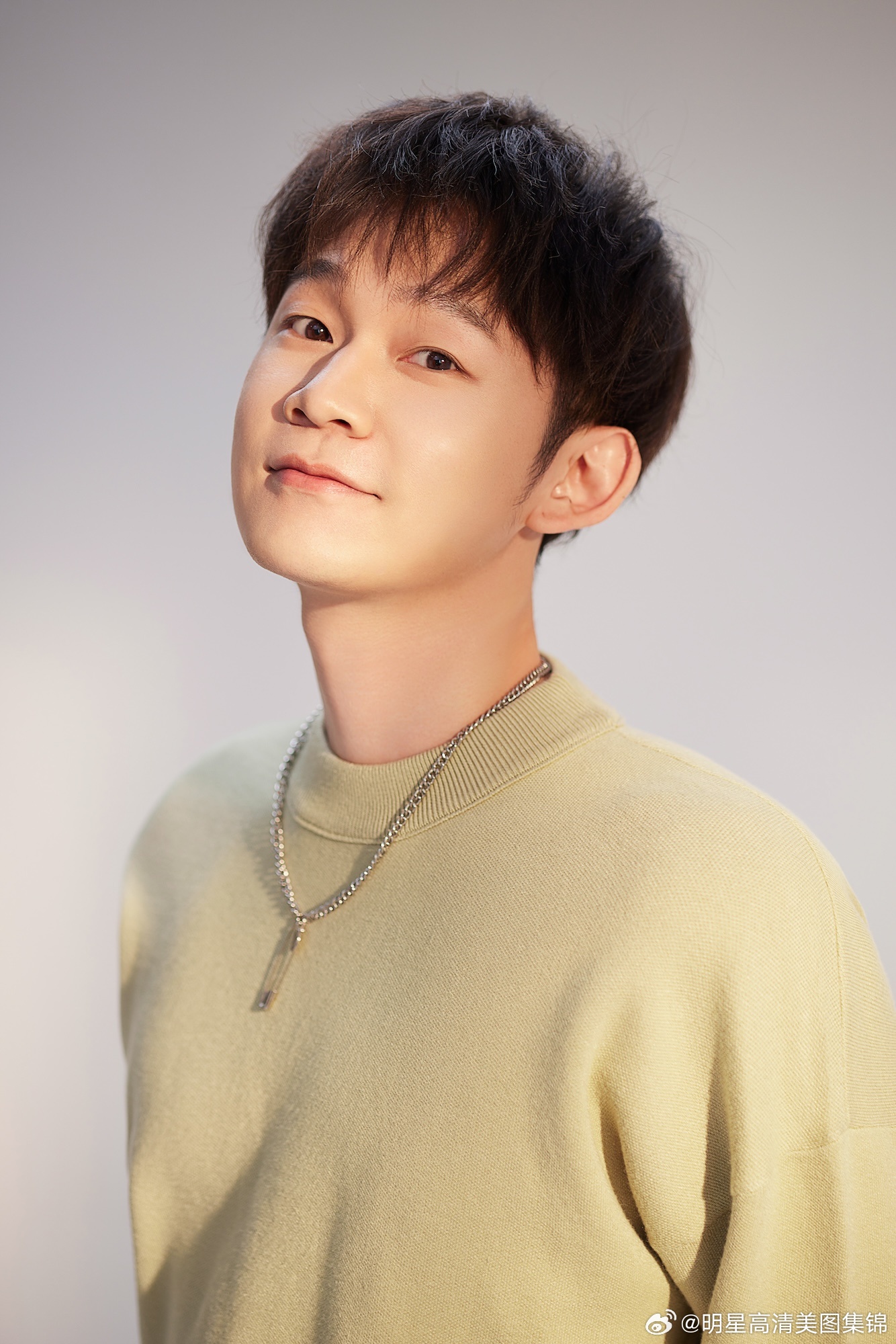 陈宣铭 《逐玉》收官《你是迟来的欢喜》热播 陈宣铭惊喜出演 据悉，陈宣铭参演了大