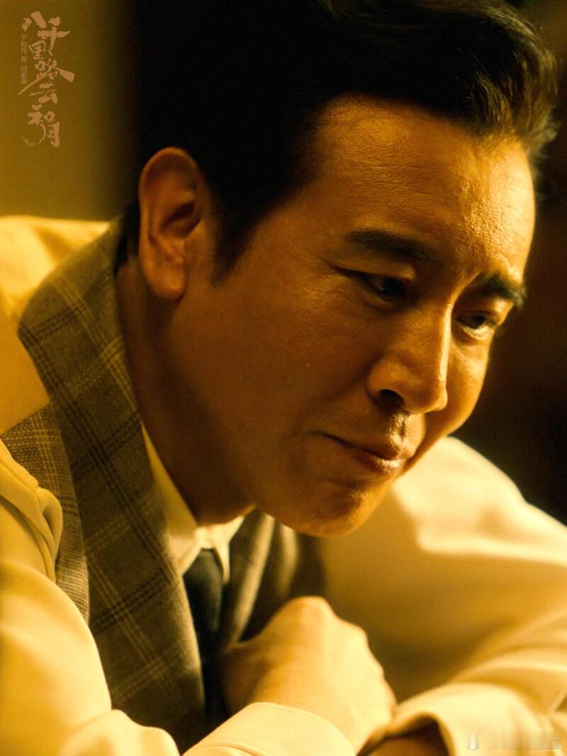 于和伟新剧饮弹自尽 一声枪响击碎所有幻想，于和伟把角色最后的绝望演绎到极致，半生