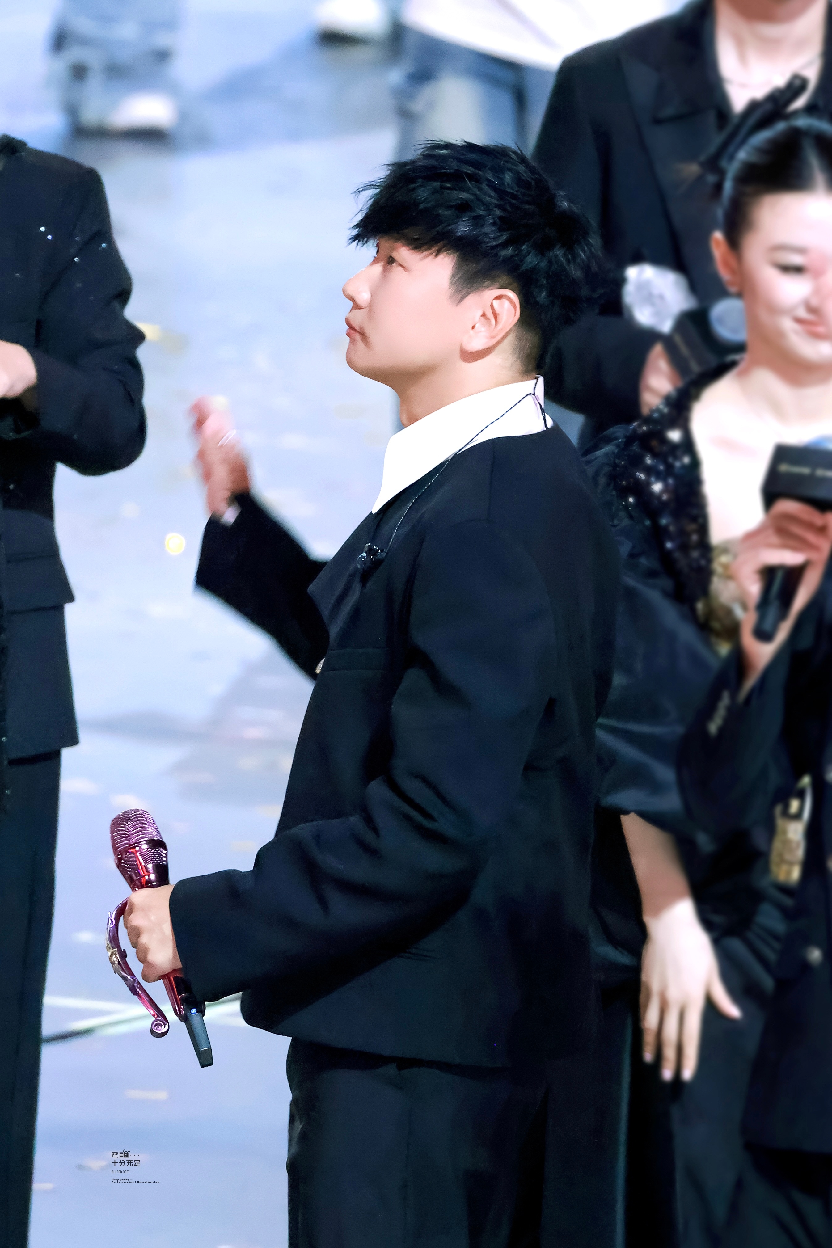 ✨我们那千年之约又远又渺小成为彼此的光 ​​​