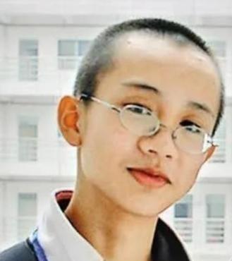 “要是让他回中国，那将是美国科技界的巨大损失！”美国专家曾发出感叹，原来竟然指向