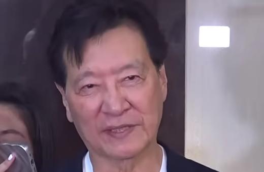 “战斗蓝”召集人赵少康今日表示，这两年，民进党当局最爱讲的，就是经济数据很好看，