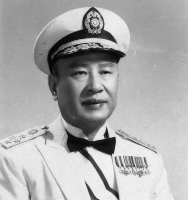 1966年，白崇禧病逝，蒋介石去吊唁，在灵堂上问白家人有何困难，白崇禧的小儿子说