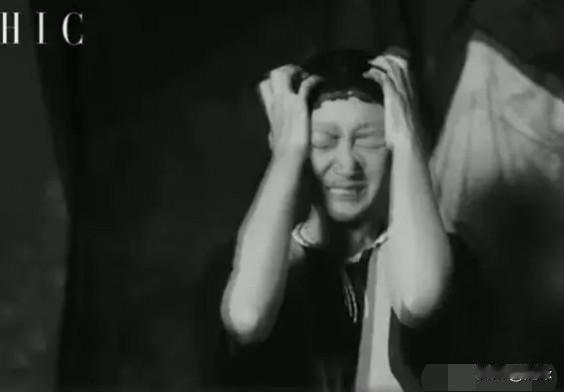 太炸裂了[祈祷]
头一次听说人走后，还可以把人分给不同的人。具俊晔打着爱的旗号，