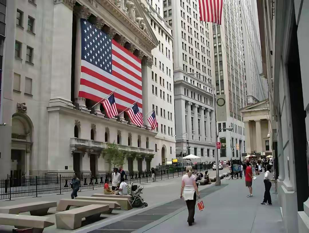 一场覆盖30国的外交“大换班”！特朗普这步棋，信号太强烈