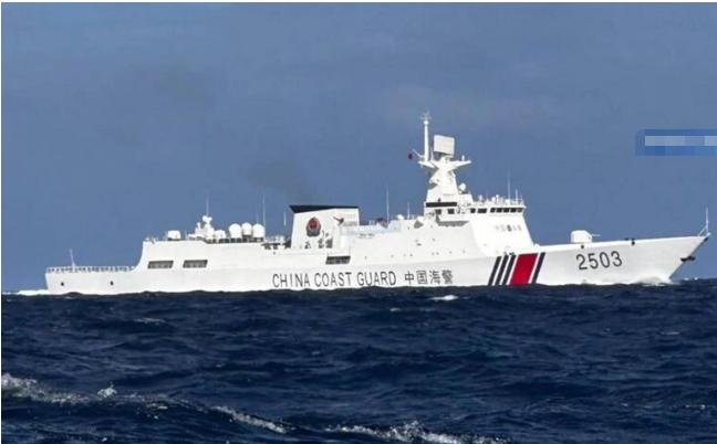 不嘚瑟了！高市刚拿下众议院后，日本直奔钓鱼岛，结果一头撞到中方怀里......