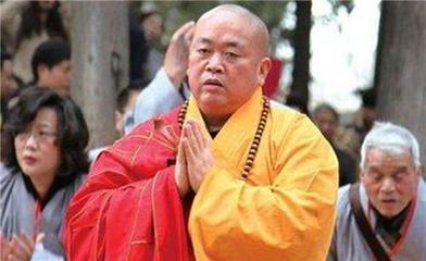 释永信栽跟头了，佛门净地如何成为资本围猎场？

前几天还在辟谣，今天的新闻却坐实