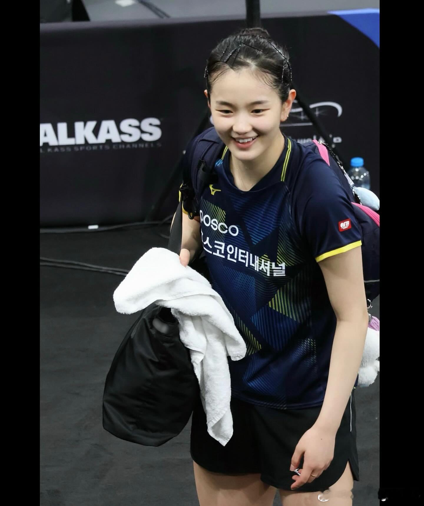 金娜英：💙🫐🦋✨💛WTT球星挑战赛多哈站2026 🇶🇦感谢粉丝们拍摄