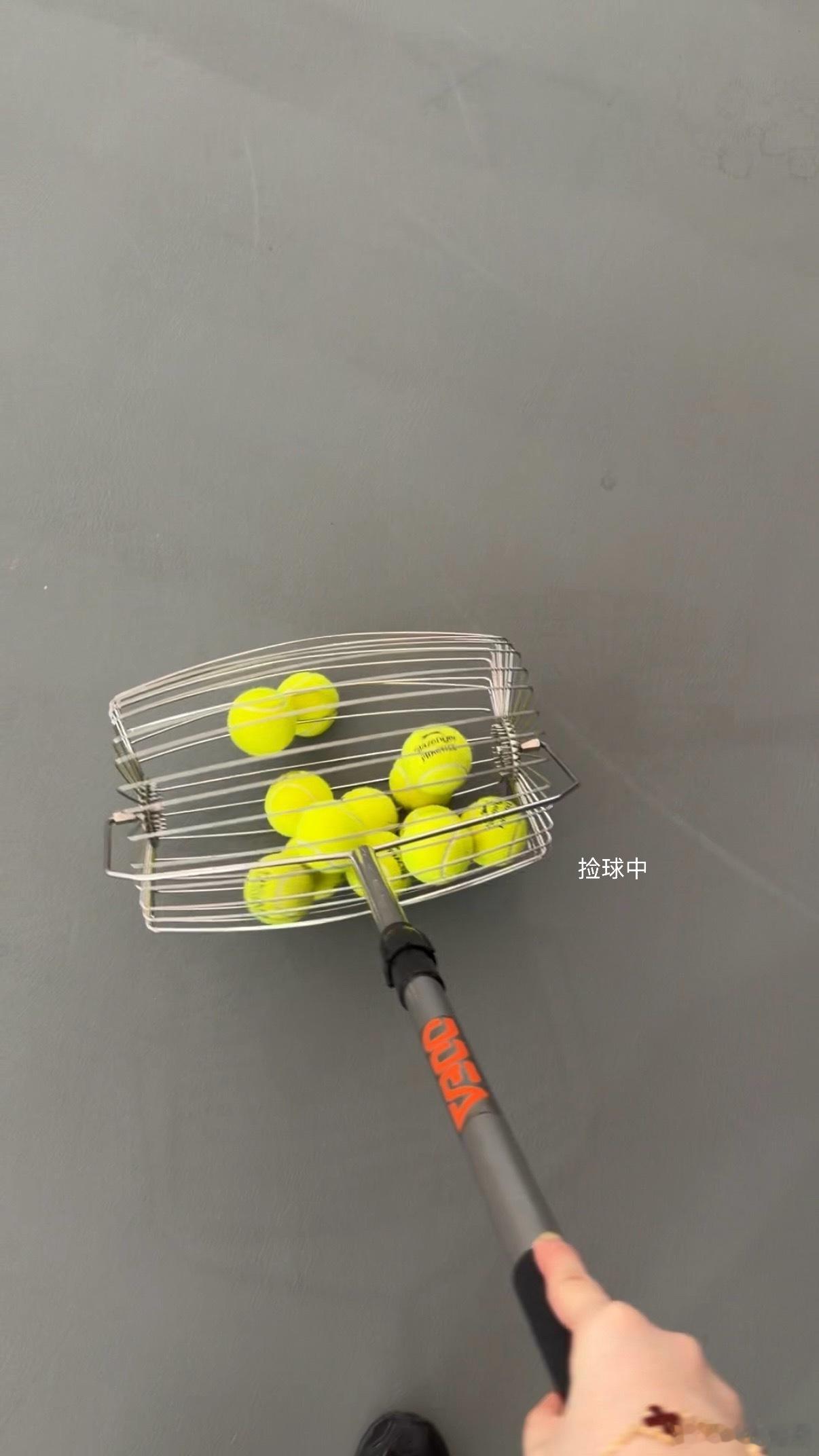 新技能🎾 比想象中难多了最近天气好好  每天都有蓝调 