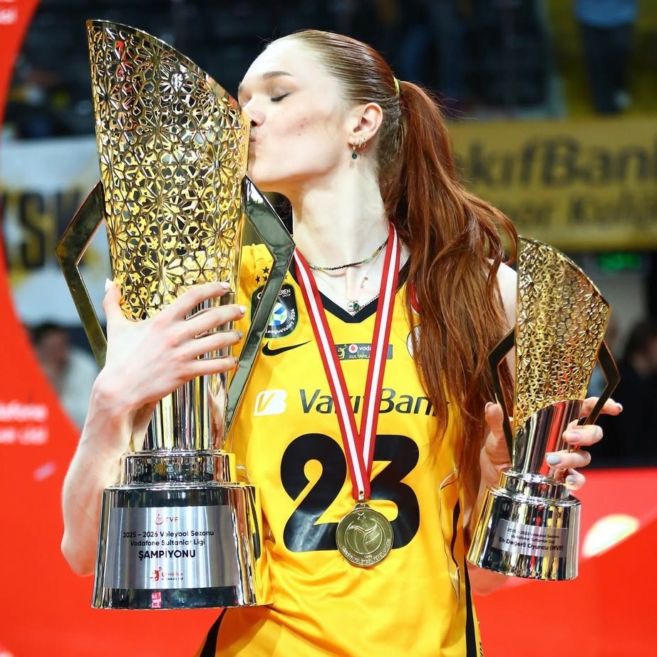 马尔科娃拿到了本赛季土耳其🇹🇷女排联赛的MVP！实至名归，真的厉害！国际排坛