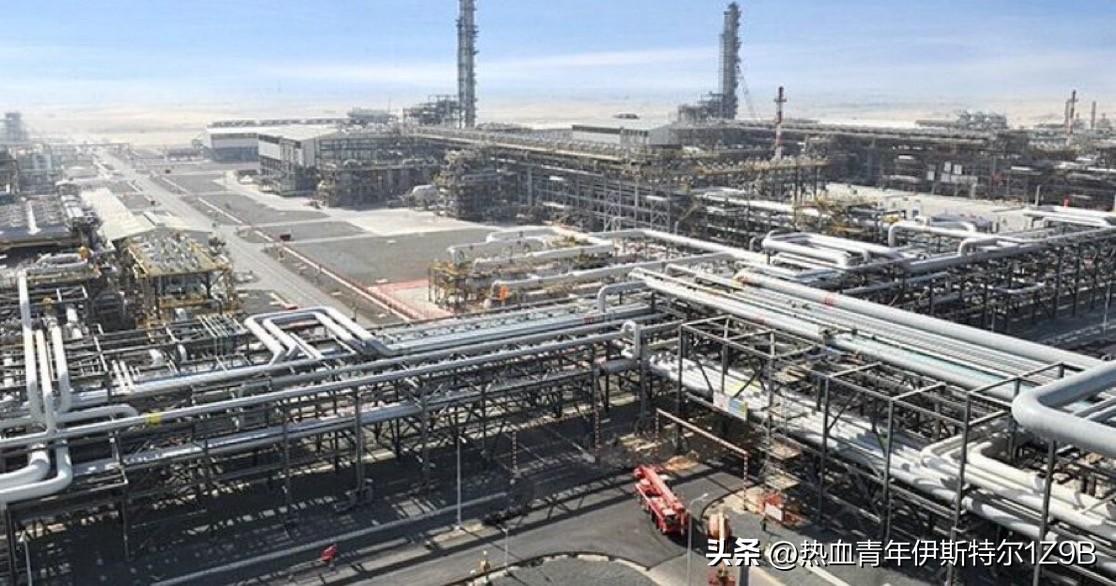 阿联酋在伊朗夜间导弹袭击后，已关闭了位于哈布山的庞大天然气设施——半岛电视台
阿