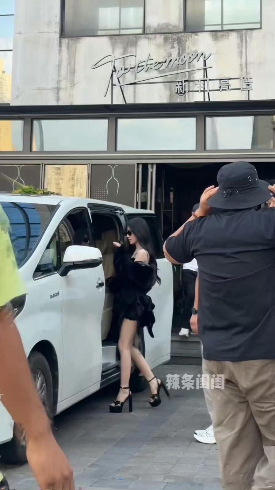 jjy鞠婧祎驰援西藏 jjy鞠婧祎魏枝jjy鞠婧祎花戎“是对你说不清的爱恋，也是