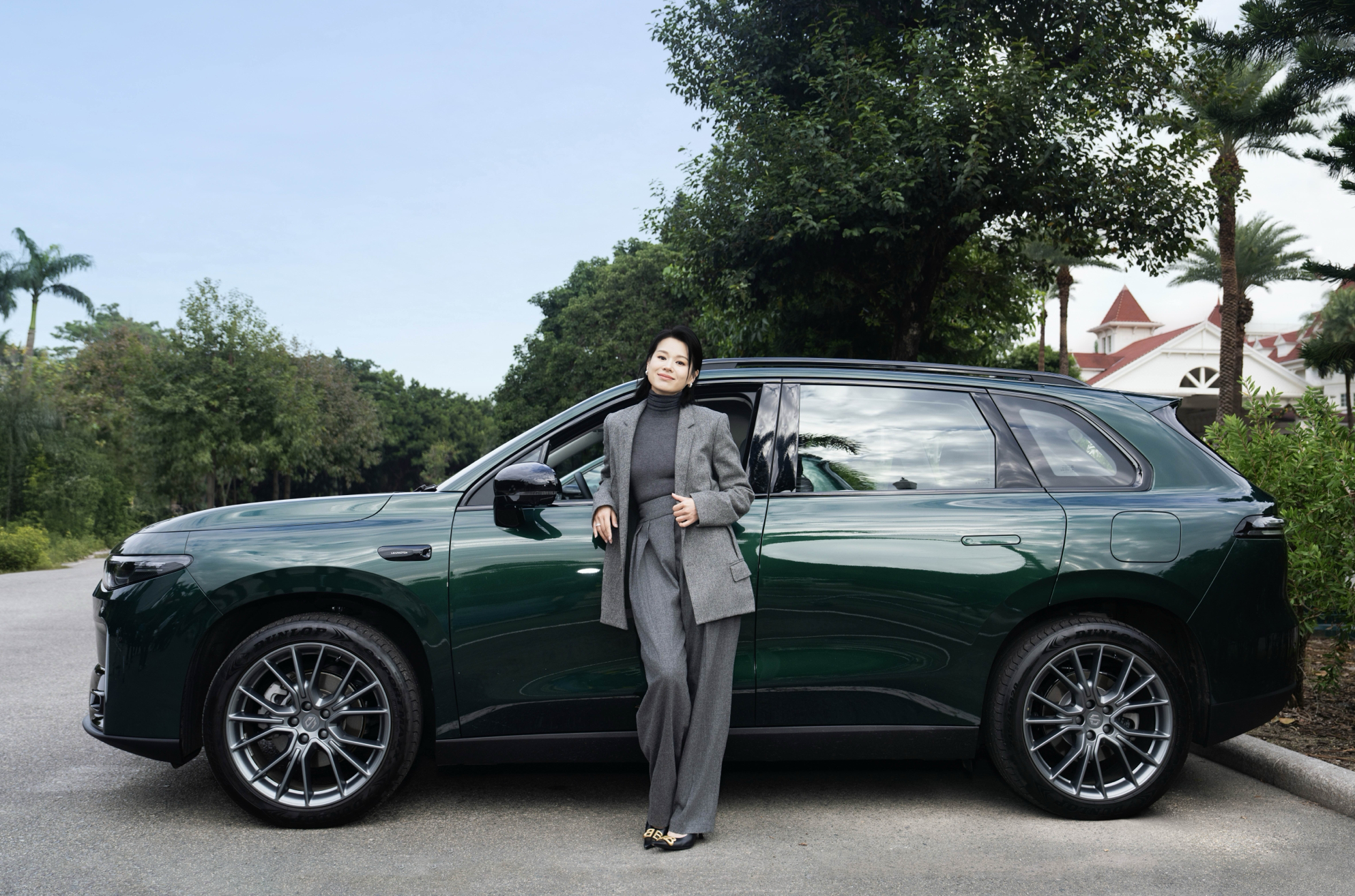 今年真的在荧幕上看到了好多不一样的胡杏儿！从蛮好的人生中心机艳丽的邱丽苏，再到最