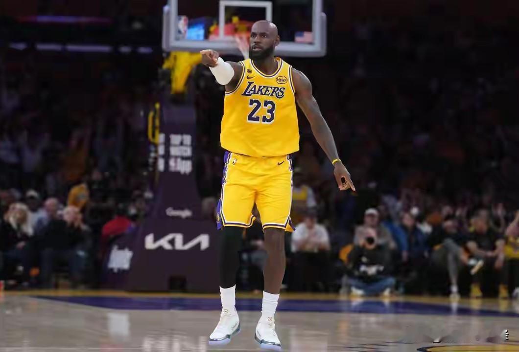 球迷调研！今日头条里相信大部分体育爱好者应该都看过NBA，詹姆斯、库里、哈登、杜