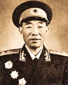 原武汉军区副司令员：孔庆德将军