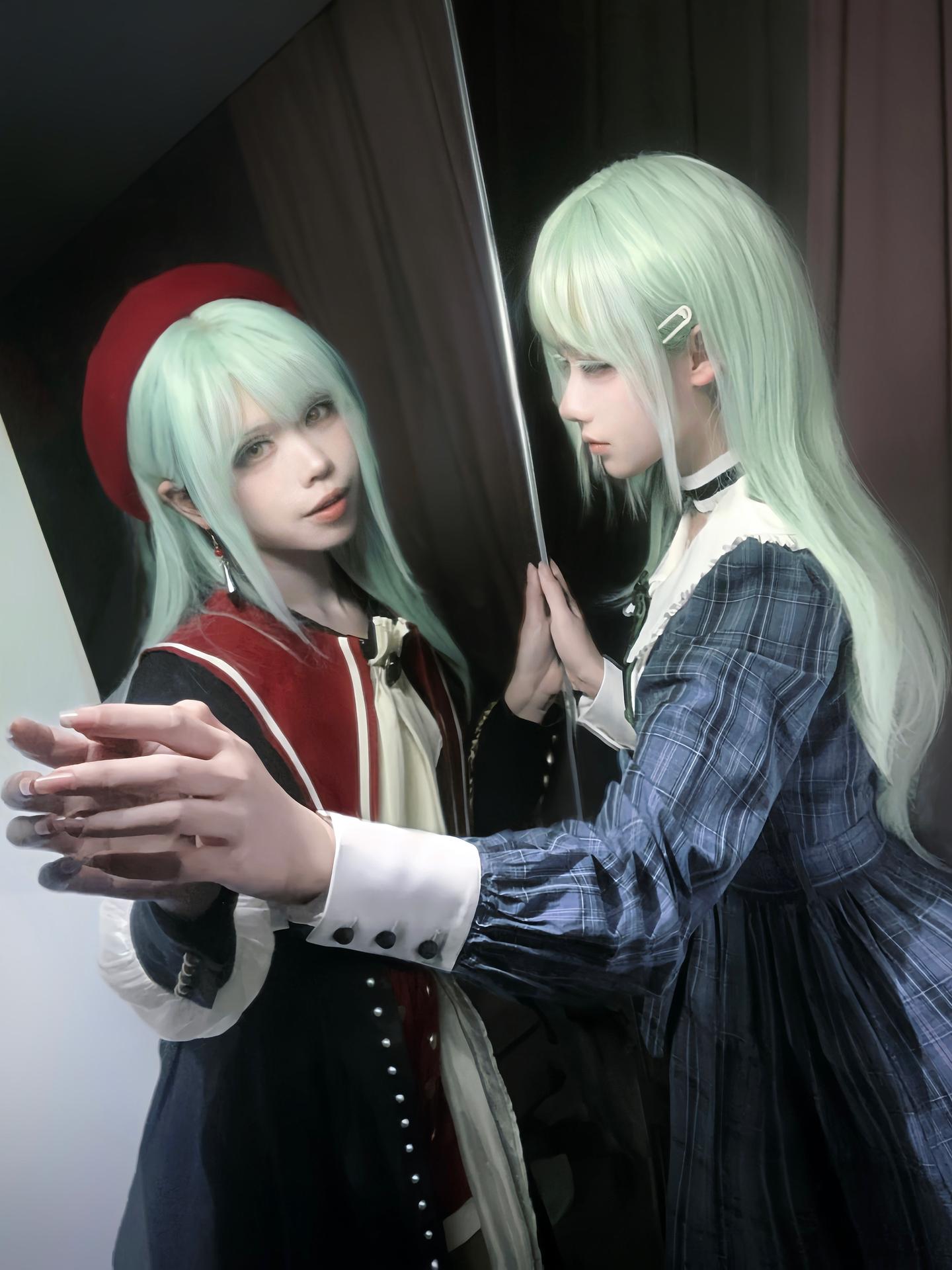 一颗心脏两面受伤。