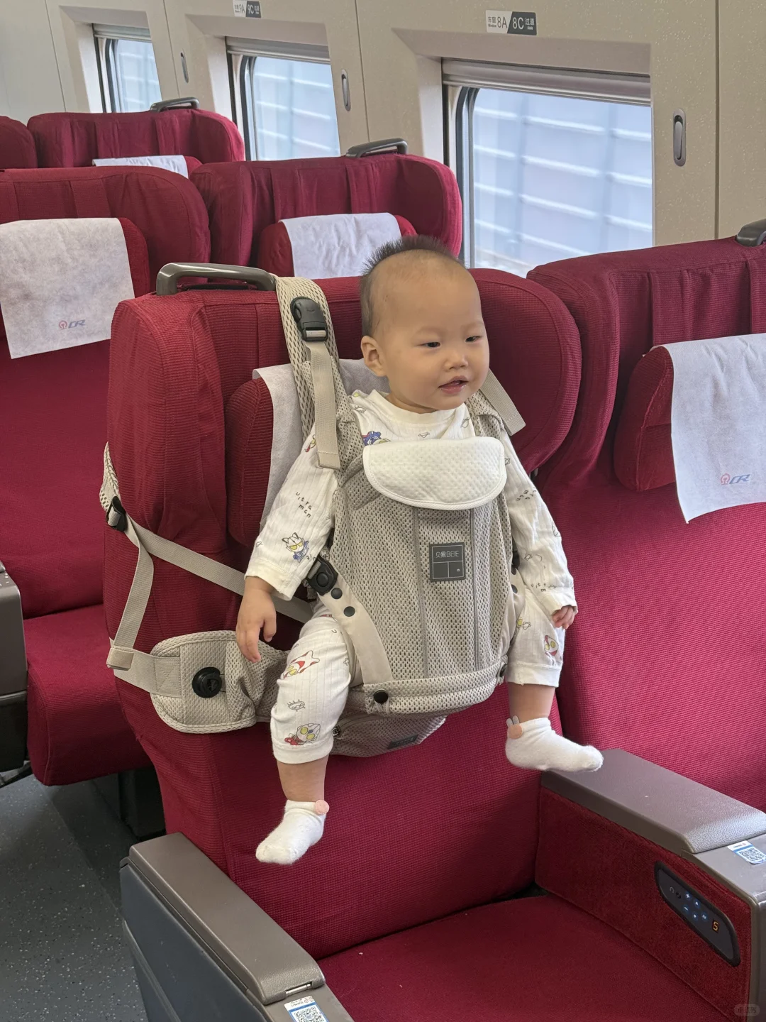 带娃坐高铁……被隔壁问麻了哈哈哈🤣