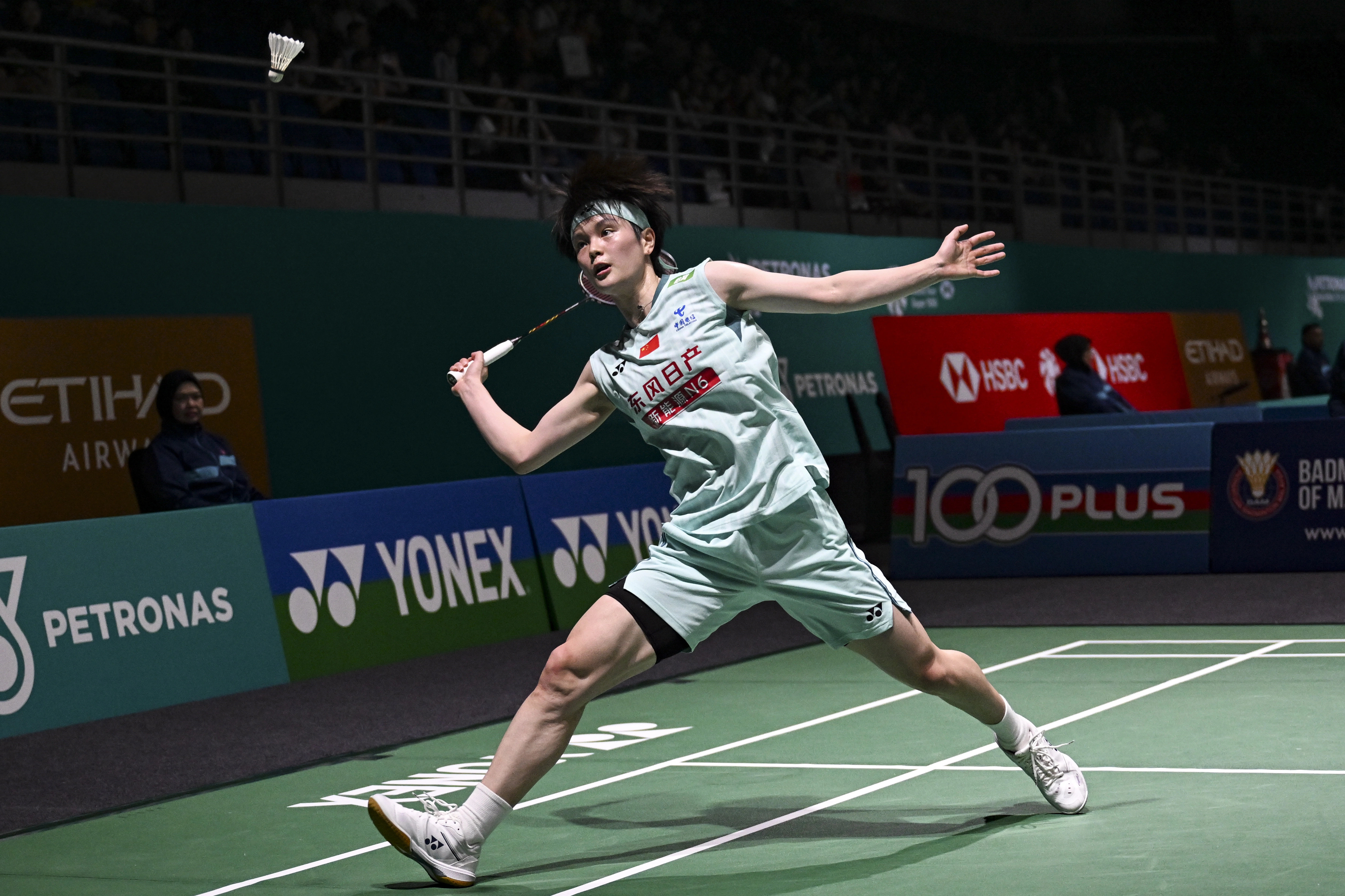 王祉怡🇨🇳 21-10、21-18 🇯🇵宫崎友花决赛：王祉怡🇨🇳 v