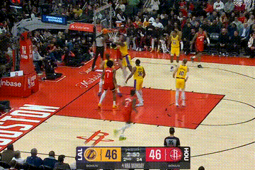 芬尼-史密斯三分，湖人落后3分湖人vs火箭