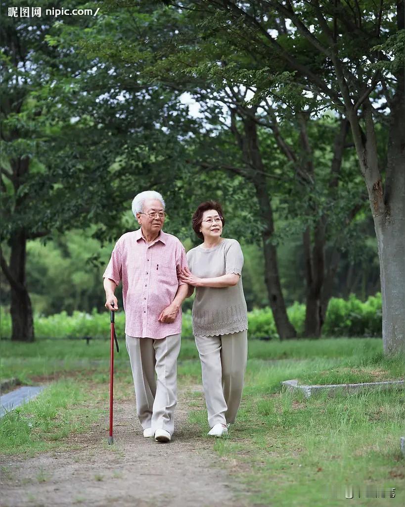 人们常说“来日方长”，其实来日并不“方长”，有些人总忙于工作，希望有时间了好好陪