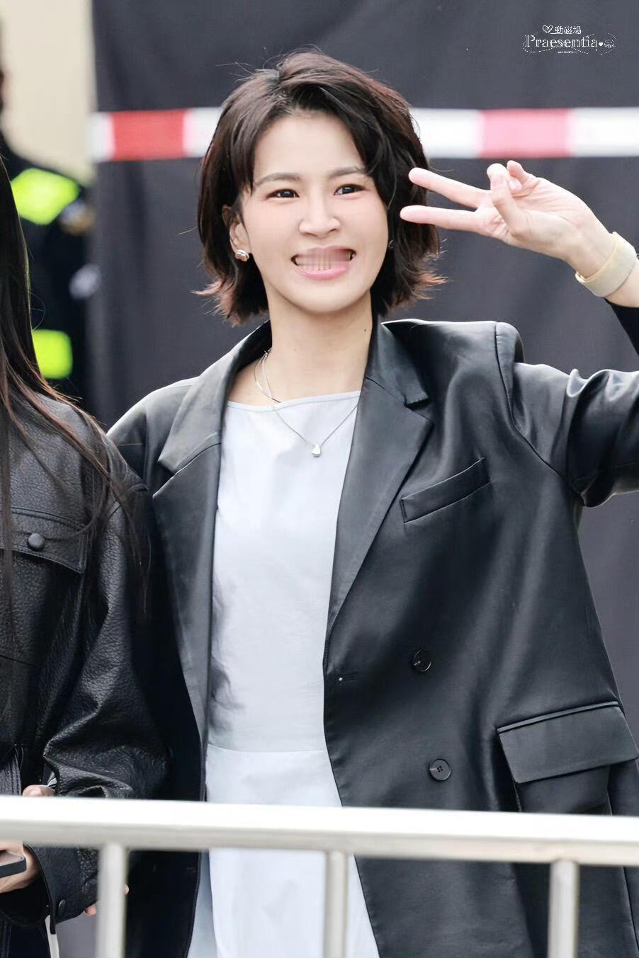 估计曾沛慈都没想到自己都结婚四年了，还能因为已婚登上热搜，曾沛慈早在2022年就