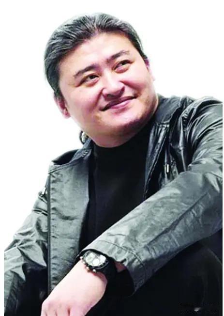 刘欢病逝，令人心痛。
喜欢刘欢的歌，喜欢他嗓音里那份清澈明朗——高音通透如晴空，