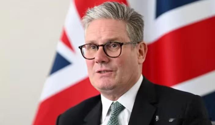 就在美国与伊朗之间的战争暂时停火后，英、法、德、西班牙、欧盟纷纷表态，欢迎美国与