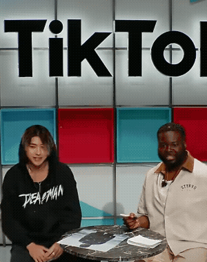 蔡徐坤直播蔡徐坤蔡徐坤直播！一沫真挚的情话