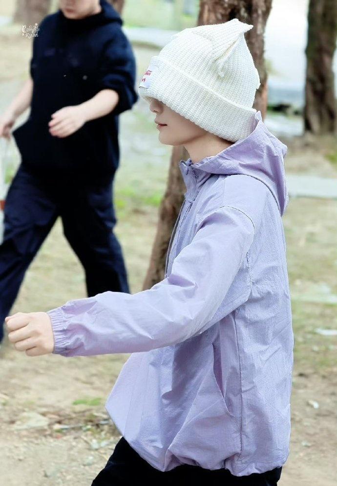 街角相遇，一场刺激的换命邀约🥂两位少年的人生博弈就此展开🃏这场游戏的背后，谁