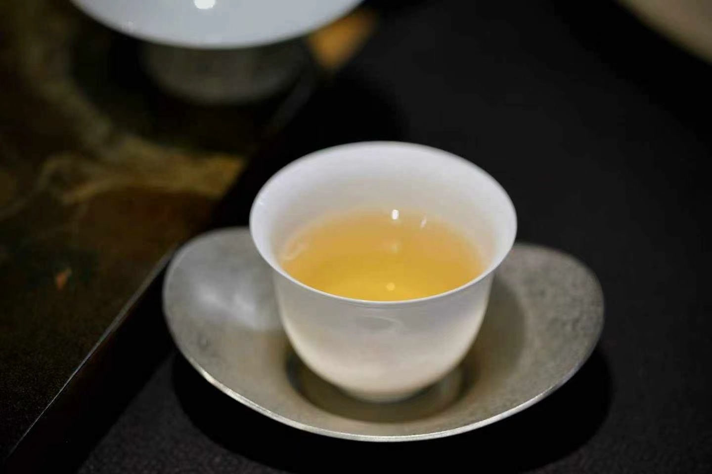 茶道  老树蜜兰浓郁的蜜香混着兰花香，枞韵很有穿透力 