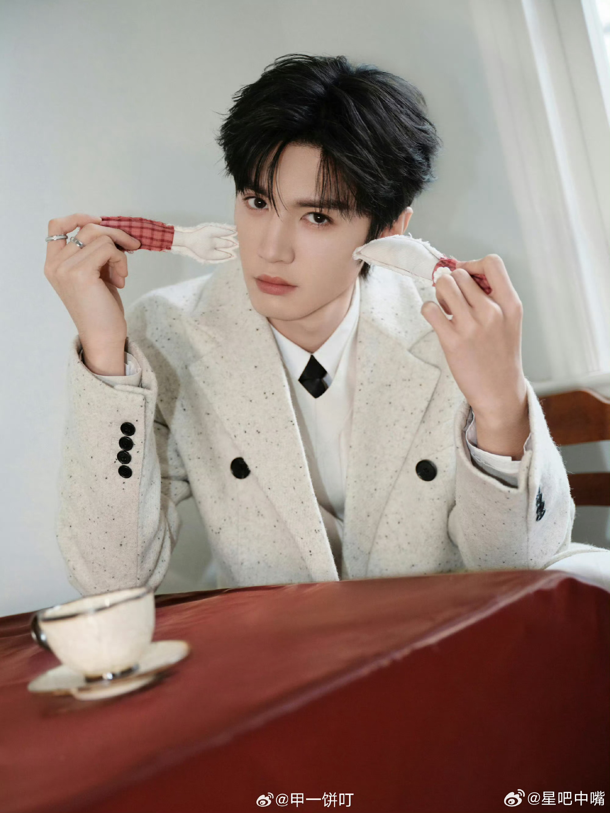 吃瓜🍉：爱奇艺奇幻剧《浮生物语》领衔主演：陈哲远               