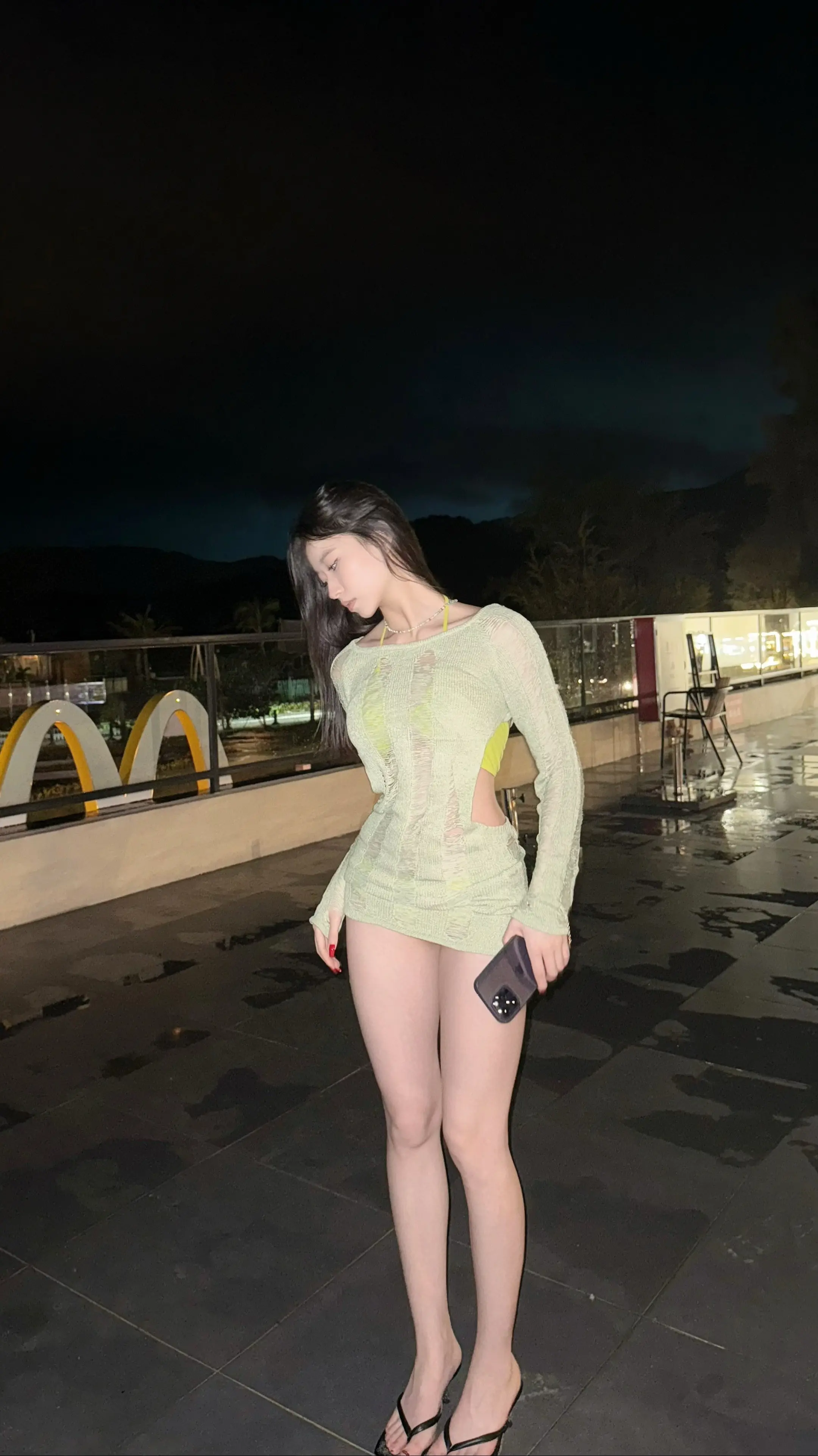 被女人扇巴掌的时候 首先飘来的是香气