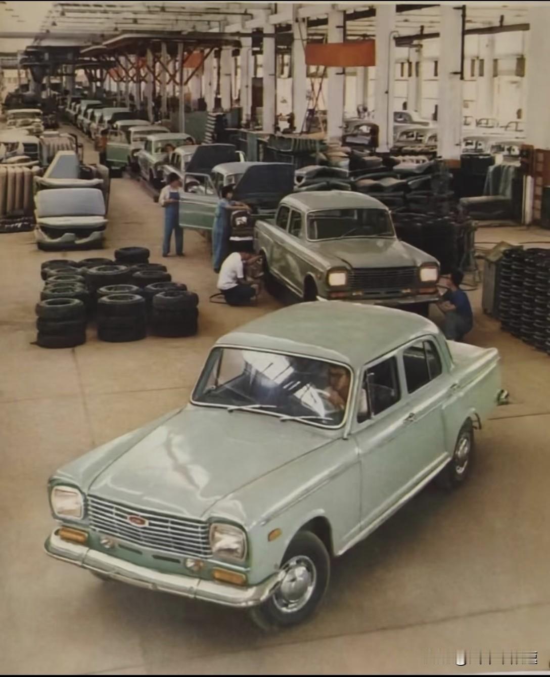 当年我们也有自己的手搓轿车，上海还真是汽车城。
上海760，满满的回忆。70年代