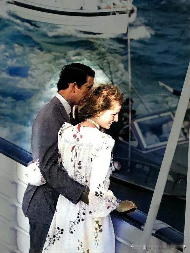 上海静安豪门恩怨：65岁经济学家遭26岁空姐反杀，千万房产与九百万债务背后的欲望