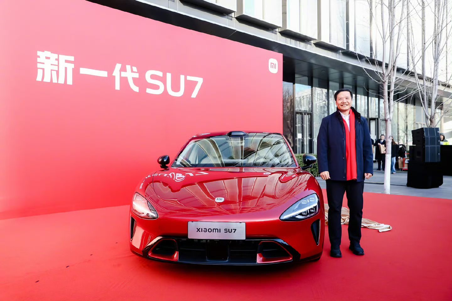 小米新SU7赤霞红 这红色好「正」 ! 