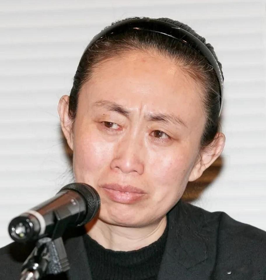 江歌妈妈，最新发文，引人泪目！

8月27号，江歌的妈妈罕见被推上了热搜，这次不