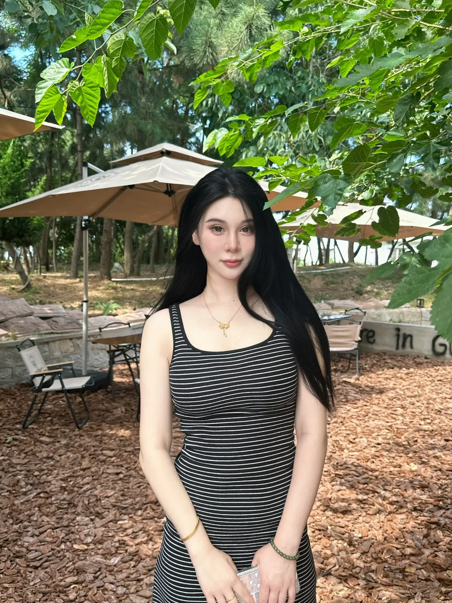 🍃 ₊˚✧🍏 𓈒𓂂𓏸🧃 阳光穿透树叶 世界飞过夏天.