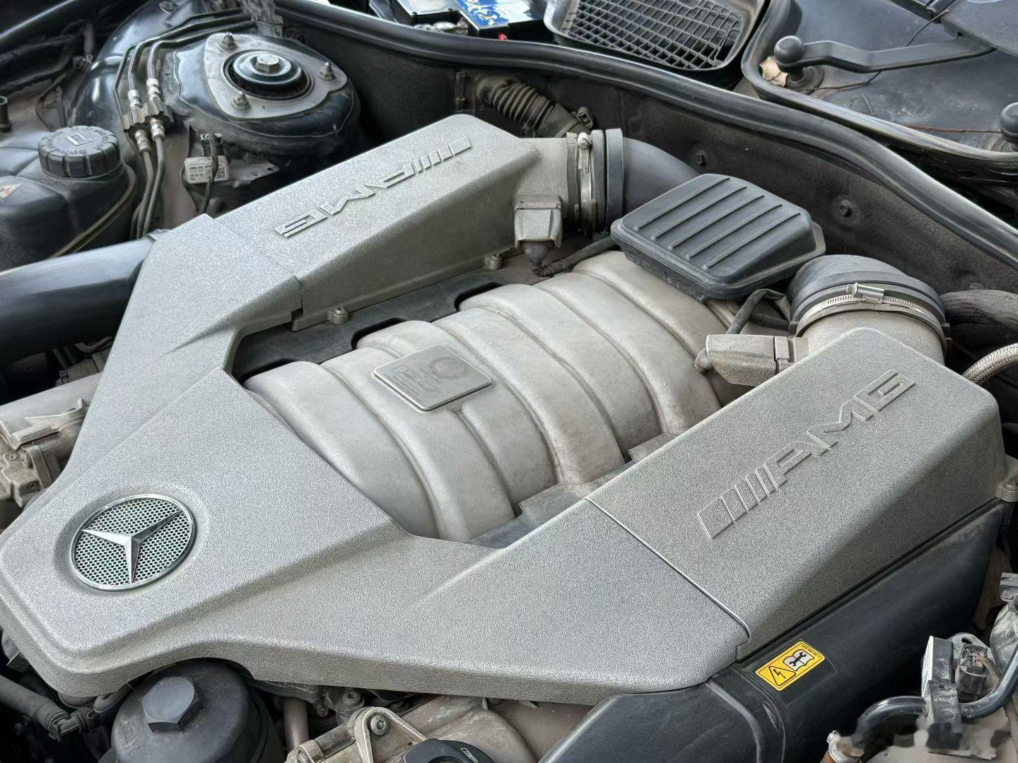 最新到店2009年奔驰S636万公里 一个面补漆12缸6.3排量 喜欢吗