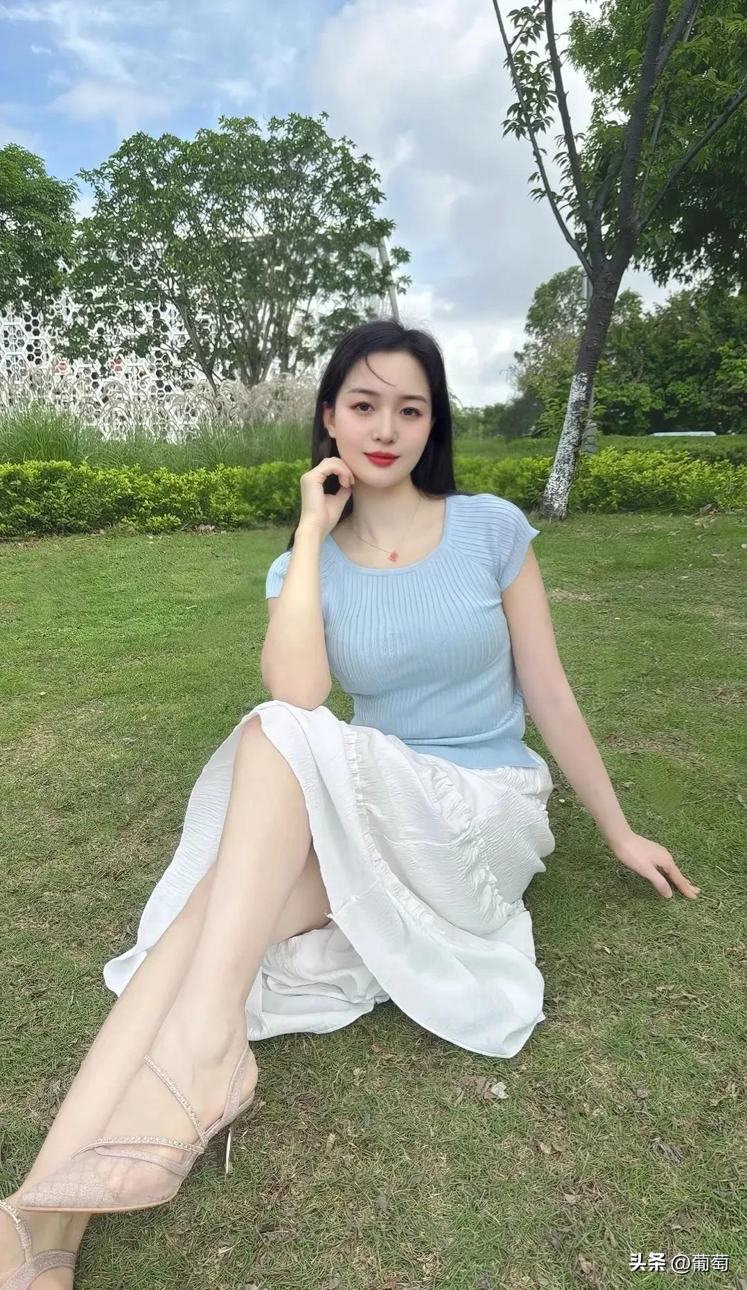 街拍热门穿搭热还能有多热？