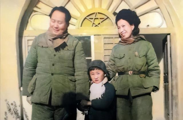 毛主席也有"怕"的人。说出来你可能不信，毛主席这辈子，枪林弹雨没怕过，艰难困苦没