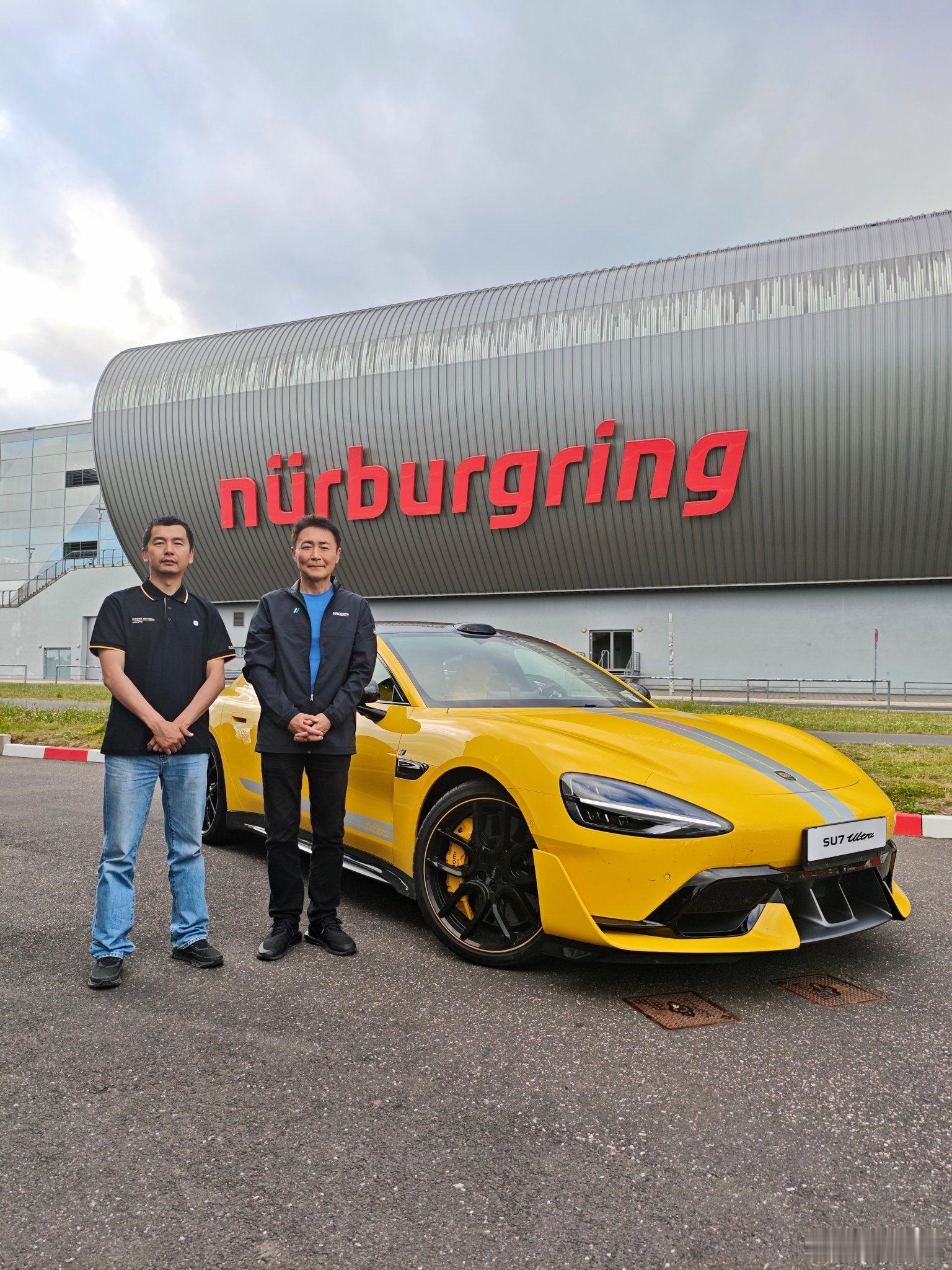 小米SU7Ultra上线GT7  山内在纽北赛道肉身试驾了小米SU7 Ultra