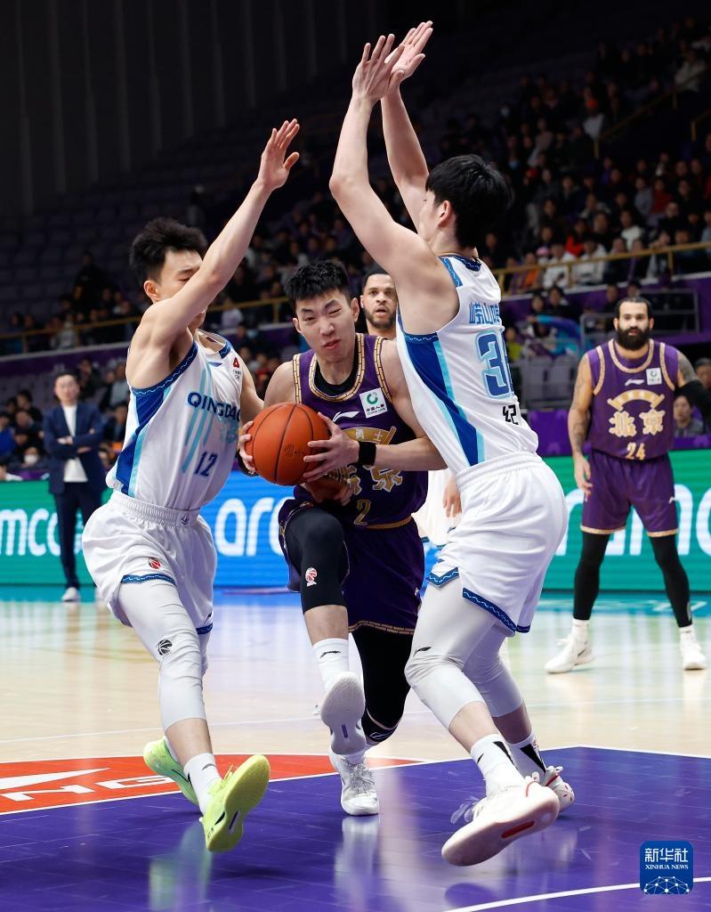 【上头条聊CBA：你知道吗？这个赛季的CBA正变得越来越精彩】

每到这个时候，